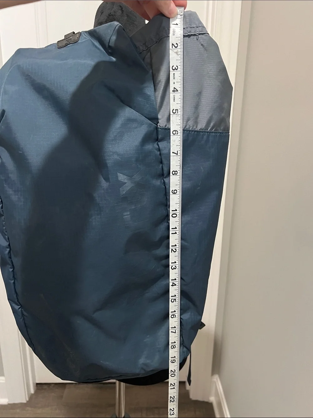 Vertx Men's Blue Lightweight Packable Backpack